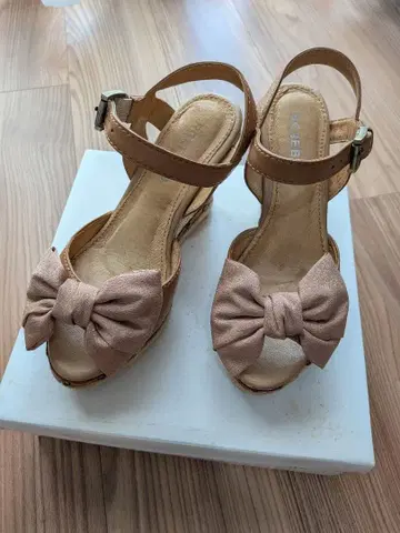 ROSE BUD 리본 포함 웨지힐 샌들 22.5cm 힐 9cm