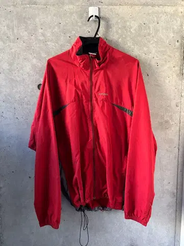 Patagonia 레드 나일론 자켓