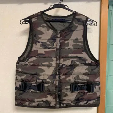 PICCIN 다운 베스트 카모 패턴 S 사이즈
