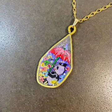 팬더와 빨간 우산의 눈물형 펜던트