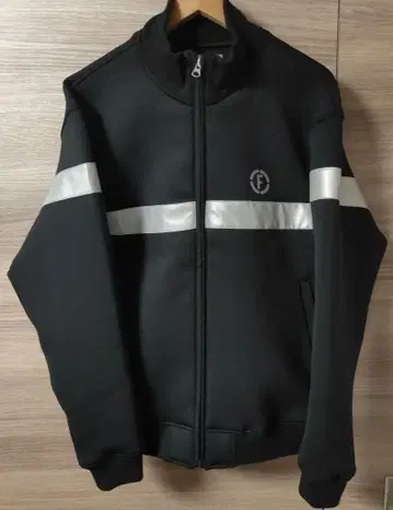 컨디션 최상 FAT 도톰 본딩 소재 트랙 자켓 블랙 사이즈 FAT(XL)