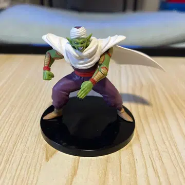 드래곤볼 피콜로 피규어