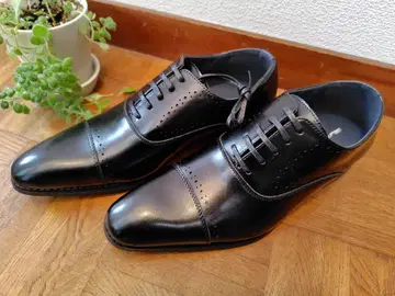 새상품 TETE HOMME 스트레이트 팁 블랙