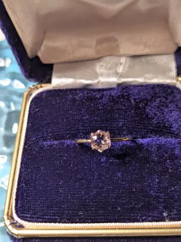 K10 아메트린 반지