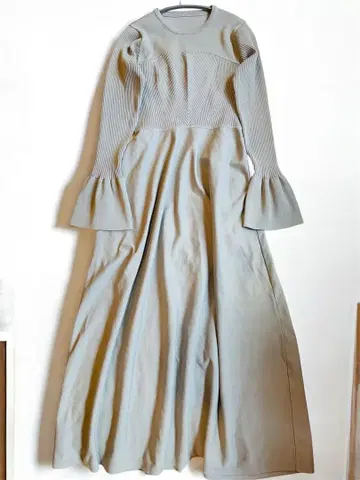 [ 새상품 미사용 ] 티티베이트 니트 원피스 롱 맥시 긴팔 M 그레이