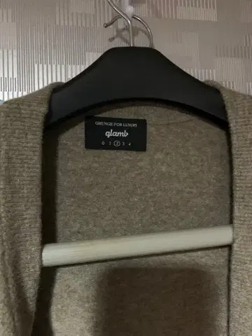 새상품급 [glamb] 도날드 가디건 니트 사이즈 M