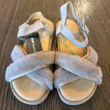 EMU Australia 베이지 샌들 W5