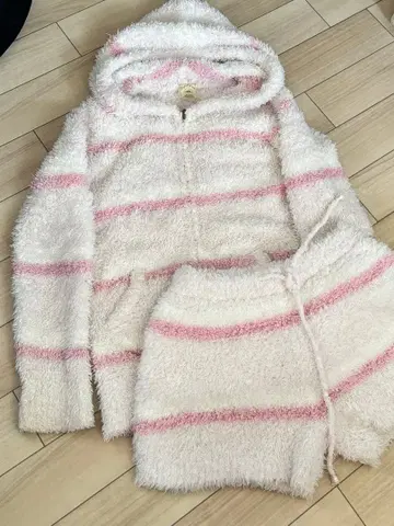 젤라또피케 셋업 후드티 숏팬츠