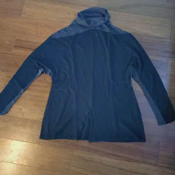 메후의 하이넥 풀오버