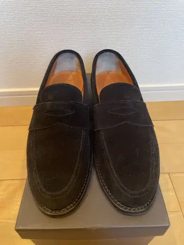 스코치 레인 블랙 스웨이드 로퍼