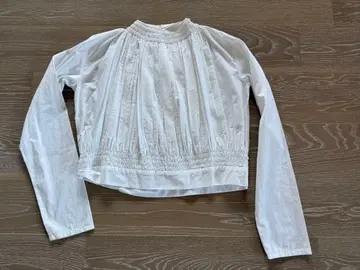 새상품 가격표 포함 화이트 코튼 긴팔 셔츠 프릴 개더 원가: 19800엔