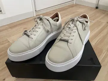 AOURE DEVICE1 그레이 가죽 스니커즈 26.5cm 박스 포함