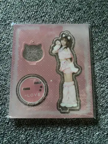 오바 하나나 고양이 의상 아크릴 스탠드 =LOVE