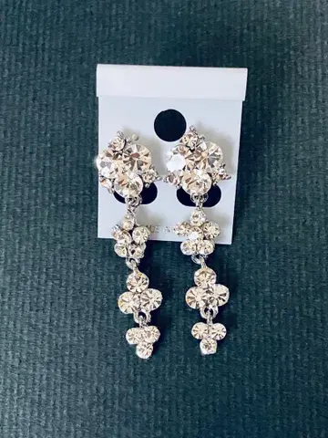 크리스탈 드롭 귀찌