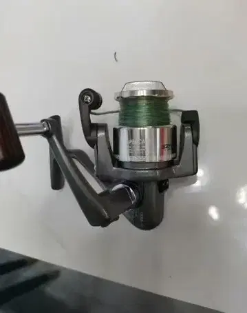 스핀캐스트 릴 실버 스풀