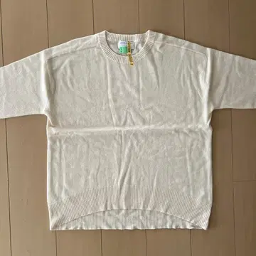 새상품급 저널 스탠다드 캐시미어 100% 크루넥 니트 아이보리