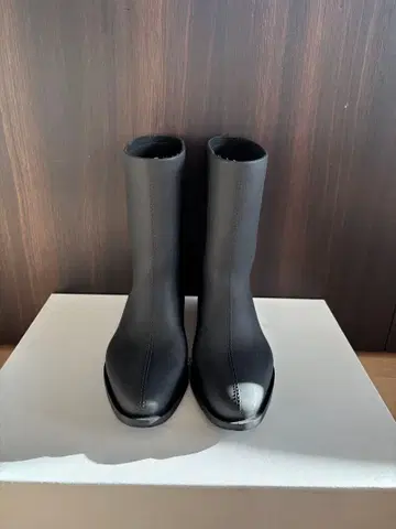 toteme 그레이 레인부츠 36 사이즈