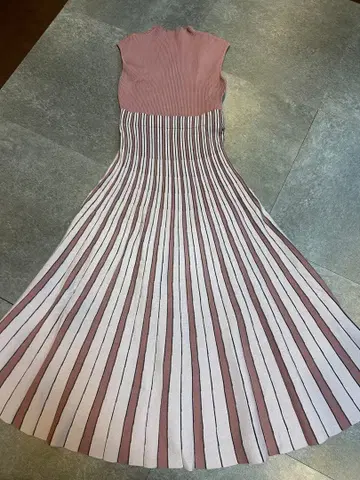 머큐리 듀오 스트라이프 슬리브리스 니트 원피스 M