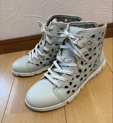 JS 하트 라벨 펀칭 디자인 숏부츠 경량 일본제 24cmEEE