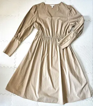 H&M 베이지 긴팔 롱 원피스 L