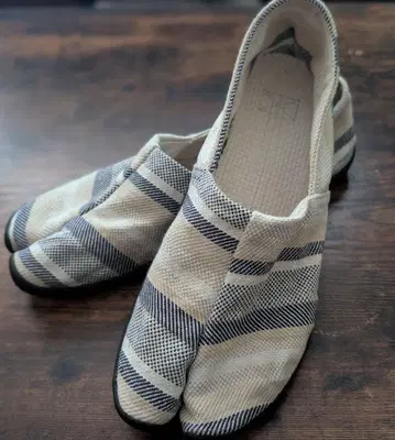 타비릴라 어싱 슈즈 TABI (타비) 블루 스트라이프