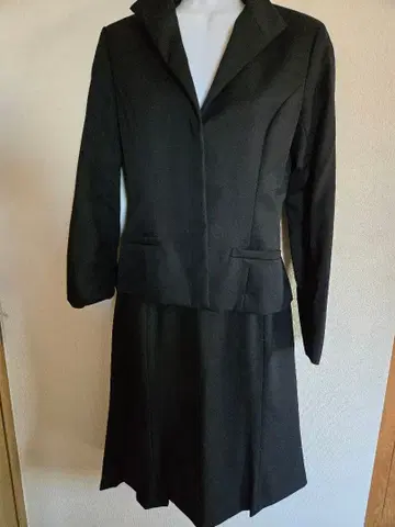 내추럴 뷰티 베이직 스커트 수트