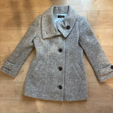 가볍고 따뜻한_MARTINA GABRIELI 베이지 코트