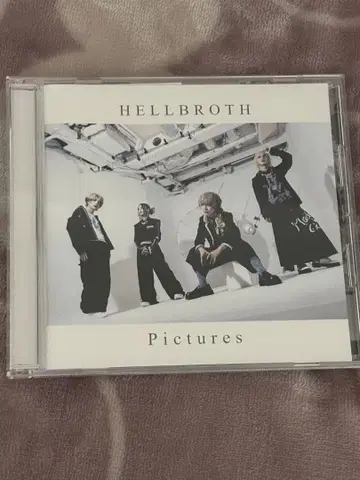 [ 중고 ] 헬브로스 HELLBROTH Pictures 앨범