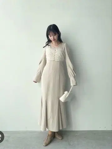 릴리안 캐럿 튤 뷔스티에 디자인 원피스