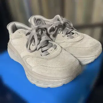 호카 오네오네 HOKA ONE ONE BONDI L SUEDE 통굽