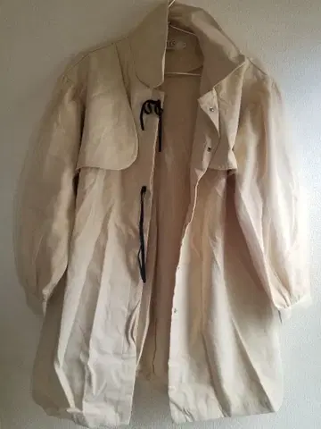 MAYC 베이지 트렌치코트 S 사이즈