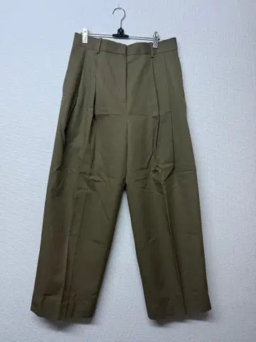 COS 올리브 컬러 남성용 슬랙스 ( EU36 ) 거의 미사용