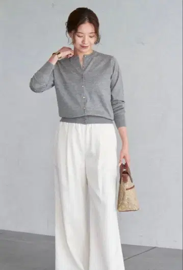 이에나 ARKABA 크루 가디건