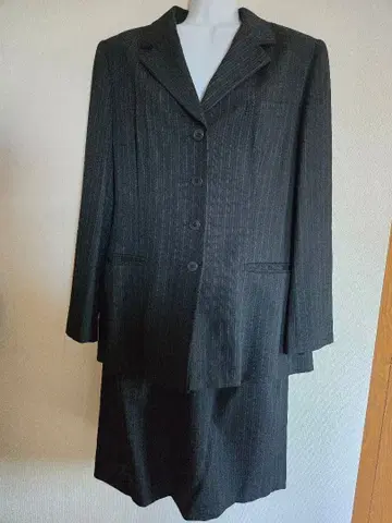 블랙 스트라이프 스커트 정장 세트