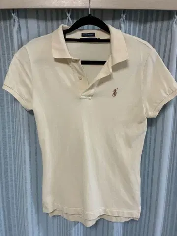 피케 셔츠 반팔 크림색