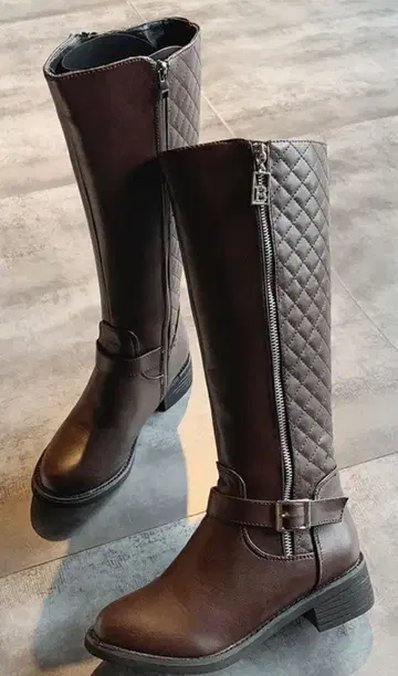 [ 미사용 새상품 ] 롱 부츠 퀼팅 부츠 브라운 24.0cm