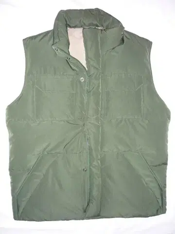 유니클로 다운 베스트 미사용