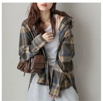 체크 무늬 긴팔 플란넬 셔츠 프리 사이즈