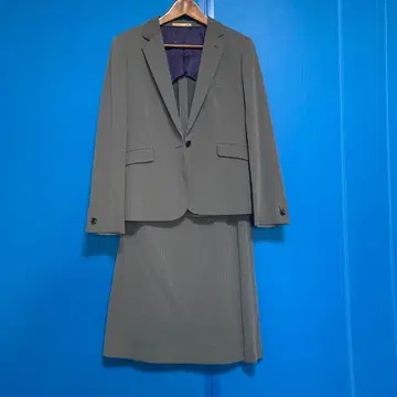 ORIHICA 그레이 스트라이프 스커트 수트