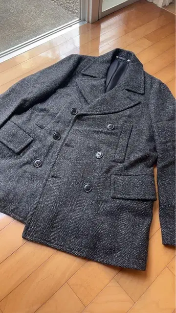 울 혼방 더블 브레스트 피 코트