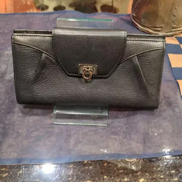 페라가모 장지갑 블랙