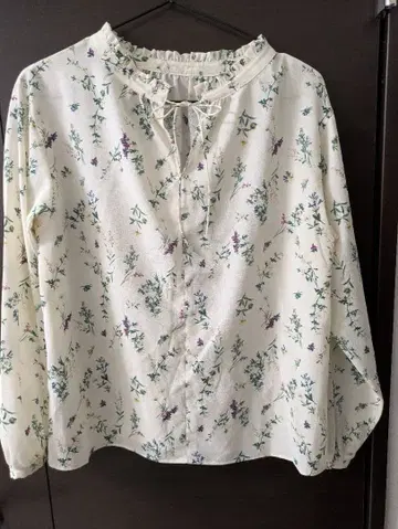 리플라티 쉽스 꽃무늬 블라우스