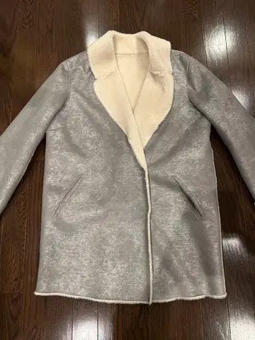 실버 그레이 리버서블 페이크 무스탕 코트 숄카라