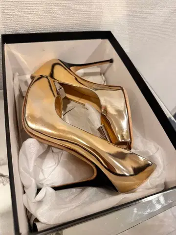 주세페 자노티 자노티 37 하프 골드 오픈토