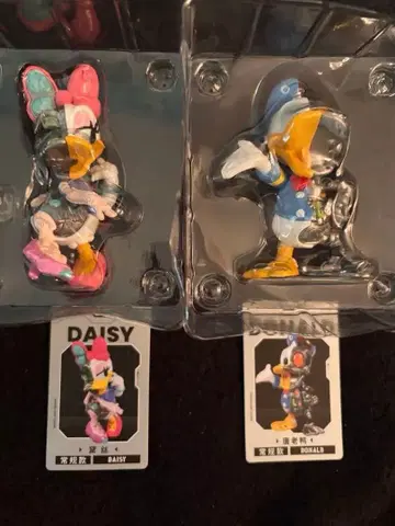 52TOYS 미키와 친구들 도날드&데이지 2체 세트