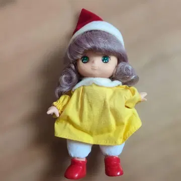 뾰족 모자의 메모루 인형