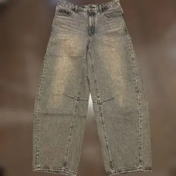 GU 배럴 레그 진스 브라운