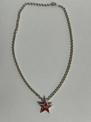 SECOND OVER 빨간색 별 모양 목걸이