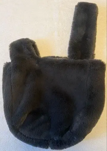 [ 미사용 ] 허그아워 인조 모피 백