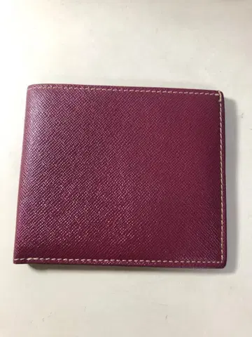 버건디 가죽 이단 접이식 지갑